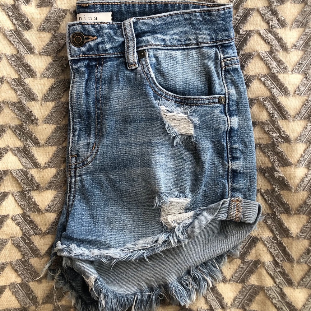 WINDSOR HIGH WAIST SHORTS